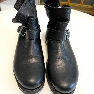 Frye Veronica short boot